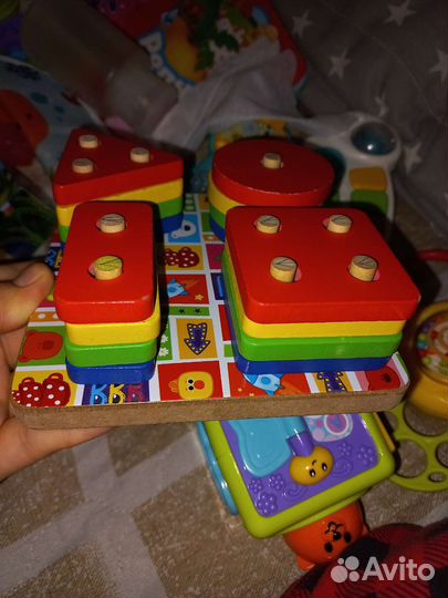 Музыкальные и развивающие игрушки для малышей