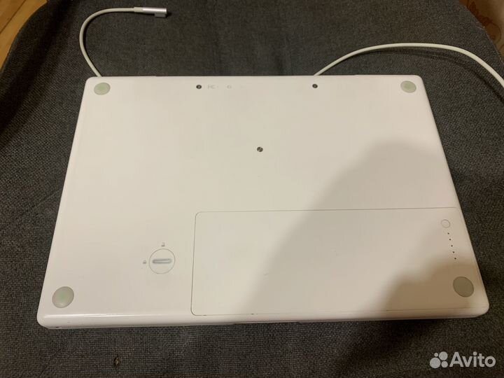 Apple Macbook 13 White Late 2007