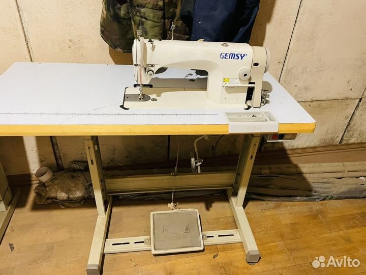 Швейная машинка gemsy