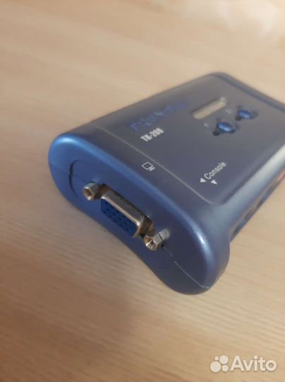 KVM-переключатель trendnet TK-208