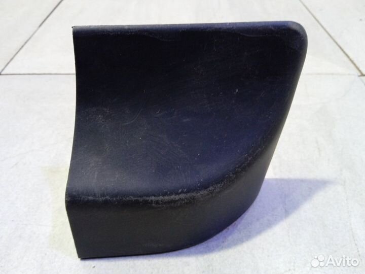 Накладка переднего крыла левого