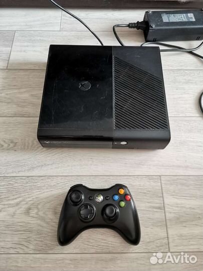 Xbox 360 E 250gb возможен обмен