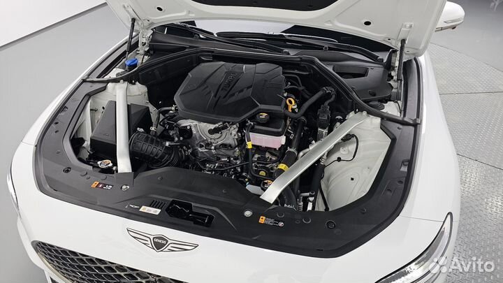 Genesis G70 2.0 AT, 2023, 6 000 км