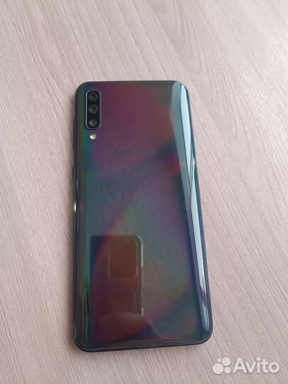 Samsung Galaxy A50, 4/64 ГБ