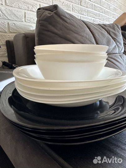 Набор столовой посуды IKEA черно-белый квадратные