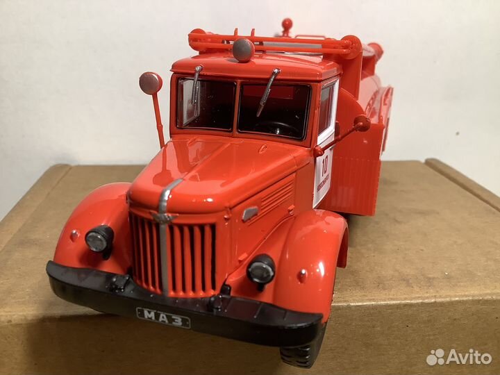 Модель автомобиля ац-30(205) 1:43 деа