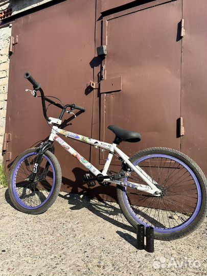 Велосипед трюковой BMX