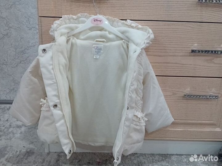Куртка демисезонная для девочки 92 новая