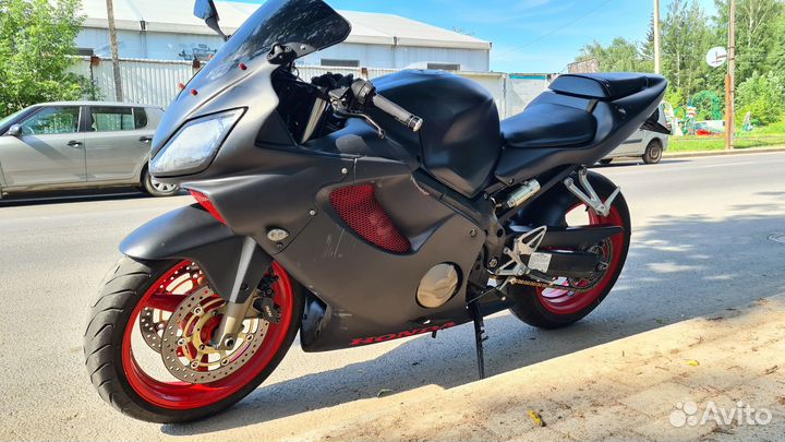Honda cbr 600f4i sport