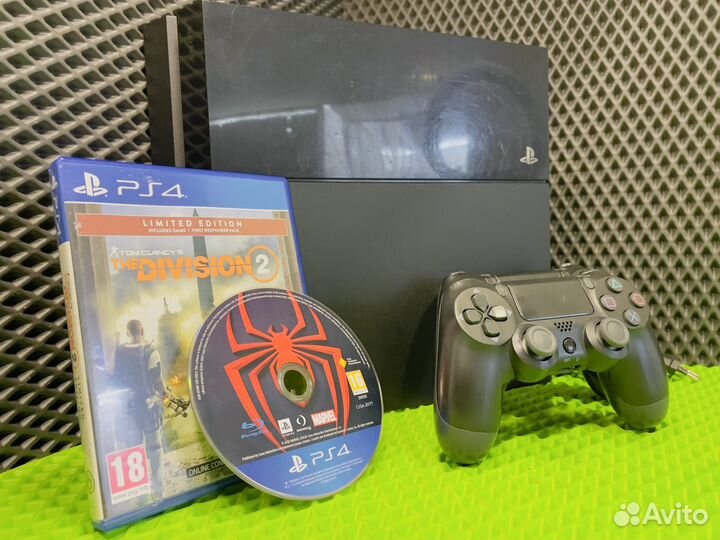 Sony PS4 1TB 2 джоя/2 Диска