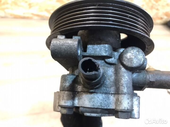 Насос гидроусилителя Mazda Mpv 2.3 2003