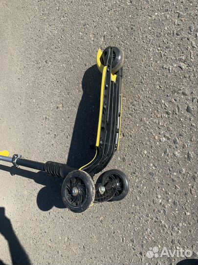Самокат детский трехколесный с сиденьем