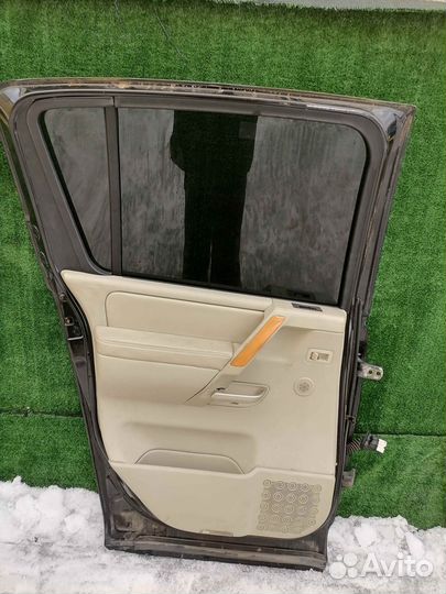 Дверь задняя левая Infiniti QX56 JA60