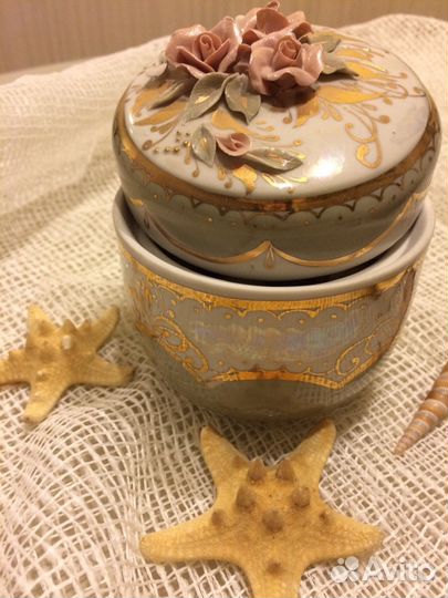 Шкатулки для украшений