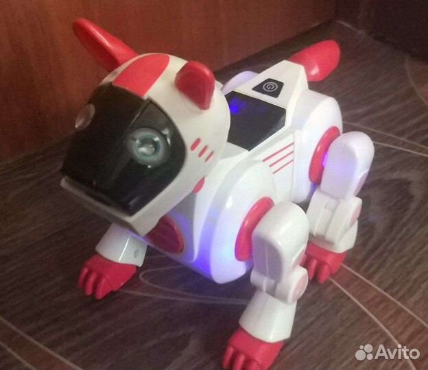 Интерактивная собака (робот)