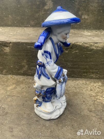 Статуэтка фарфор Китайский рыбак