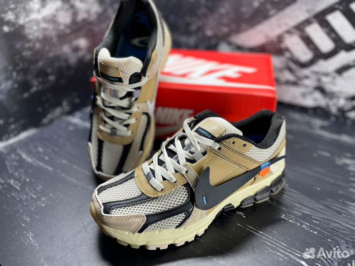 Кроссовки Nike Air Zoom Vomero 5