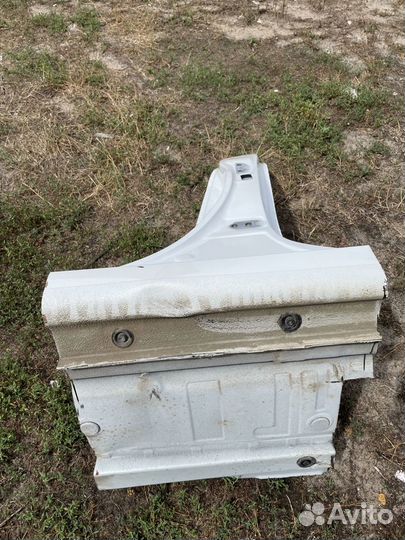 Стойка кузова средняя левая Киа Серато 3