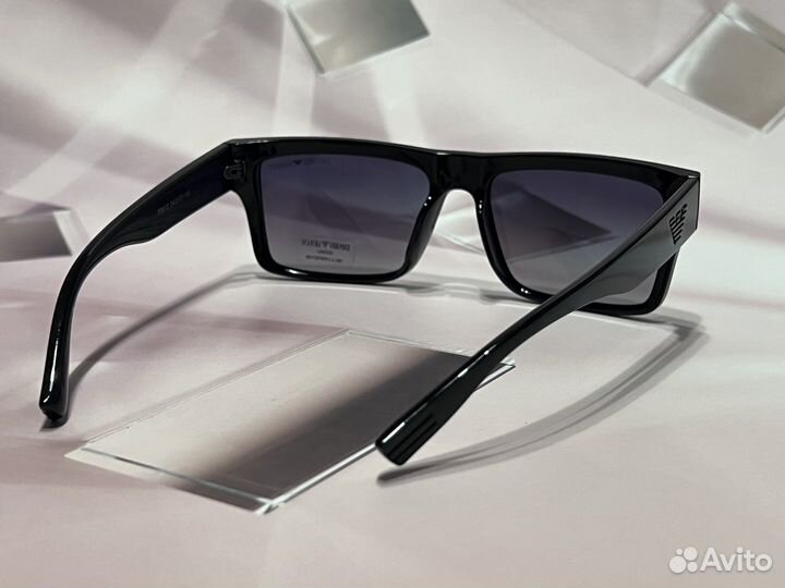 Очки солнцезащитные мужские Армани