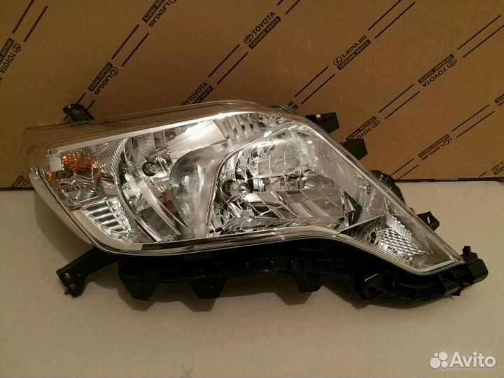 Фара Toyota Land Cruiser Prado 150