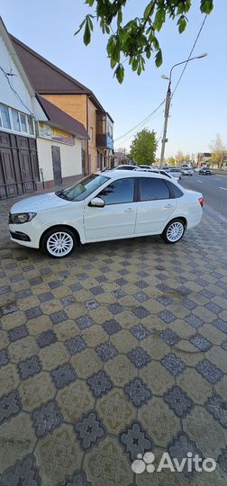 LADA Granta 1.6 МТ, 2018, 100 000 км