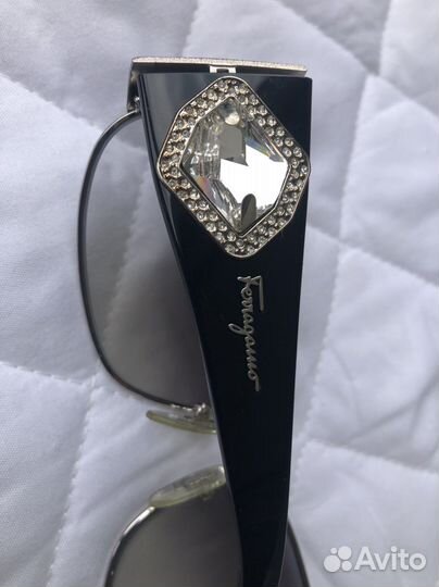 Женские солнцезащитные очки