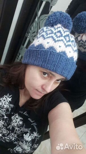Шапка новая ручная вязка