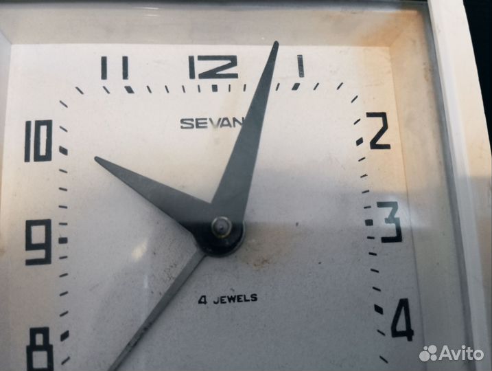 Часы настольные механические СССР