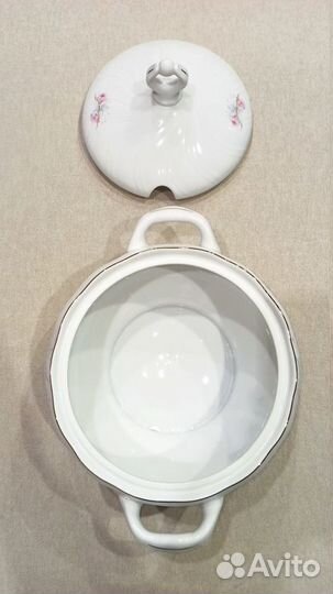 Новая фарфоровая супница, Германия