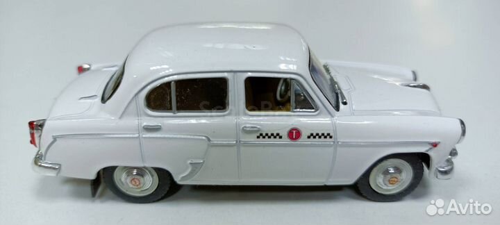 Москвич 403 1-43 автолегенды 32(гос.номера такси)