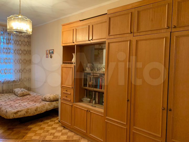 2-к. квартира, 47 м², 3/9 эт.