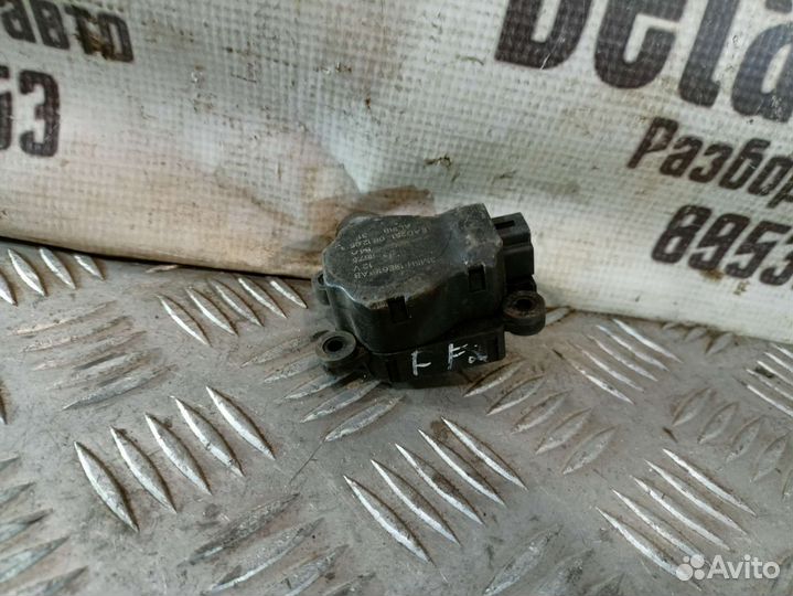 Сервопривод заслонки печки ford focus 2