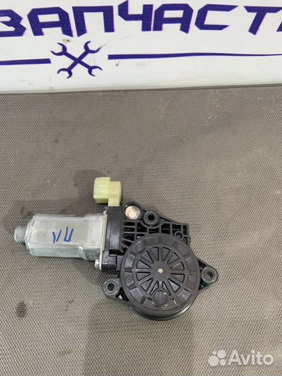 Моторчик стеклоподъемника двери передней левой Kia