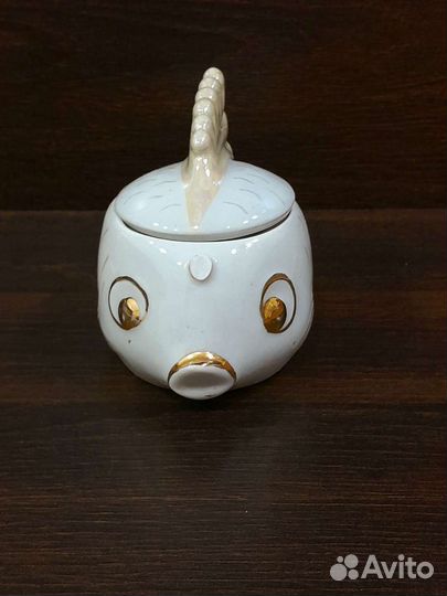 Фарфоровая икорница 