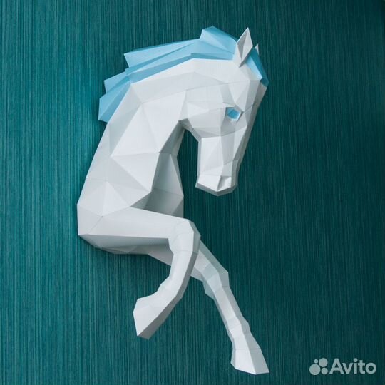 Настенная декоративная фигура лошади. Паперкрафт