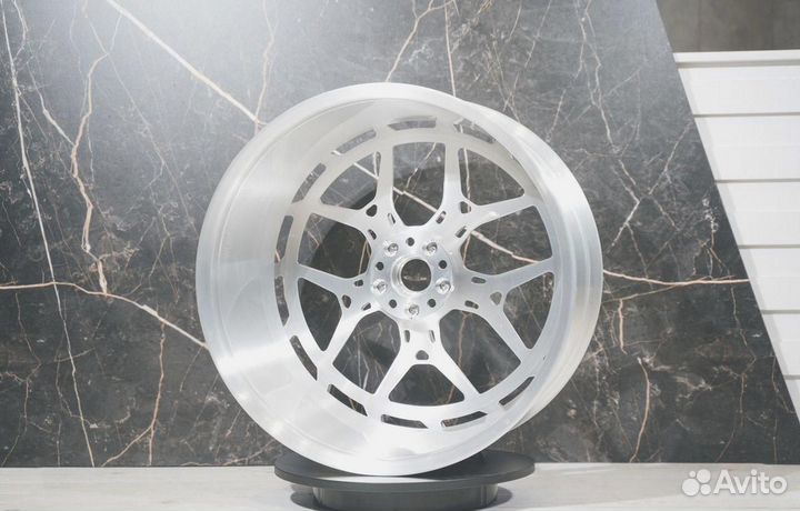 Кованые диски R22