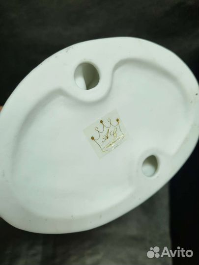 Статуэтка, фарфор. Высота 27 см