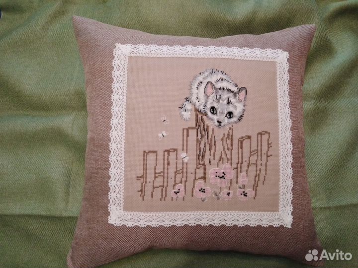 Наволочки декоративные с вышивкой