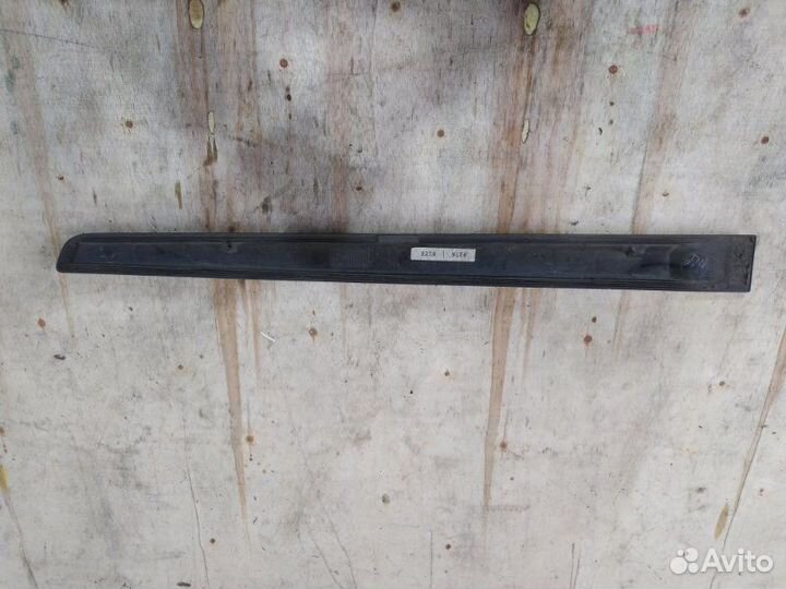 Накладка двери задняя правая Nissan Note E11