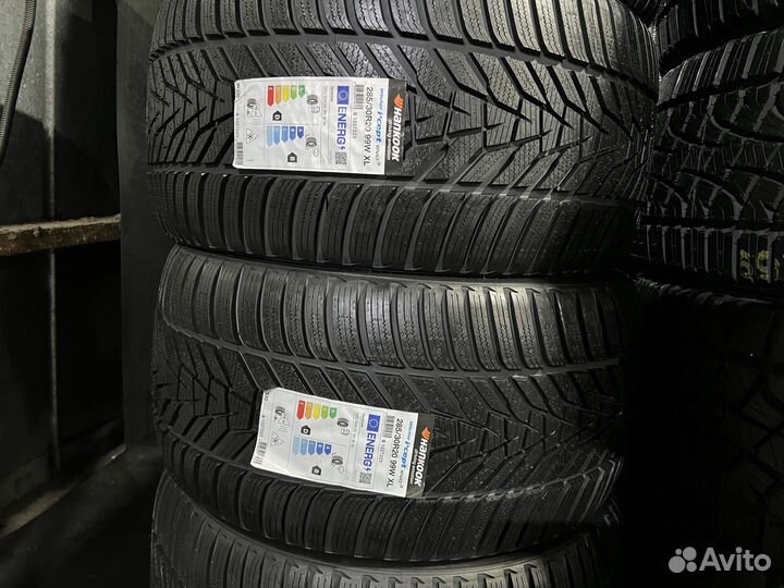 Hankook Winter I'Cept Evo 3 W330 275/35 R19 и 285/30 R20 97V