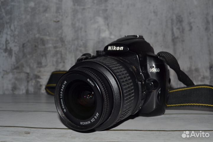 Nikon D5000