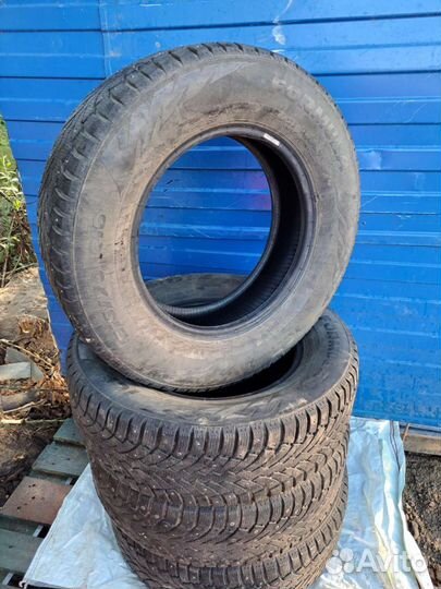 Formula Ice 215/70 R16 100T