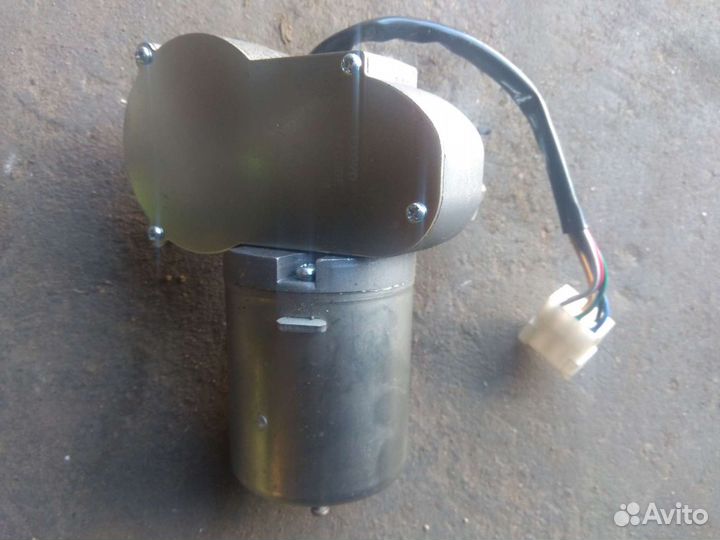 Моторчик стеклоочистителя лаз, лиаз,тролл 24В лиаз