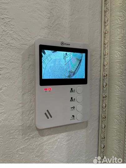 Видеодомофон новый