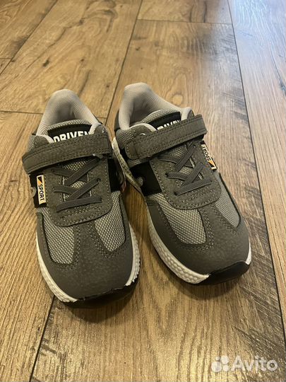 Новые кроссовки/кеды р.27-30