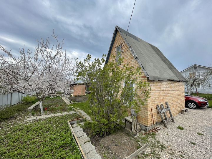 Дача 30 м² на участке 5 сот.