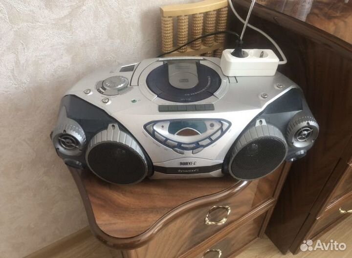 Бумбокс Philips Dynamax2