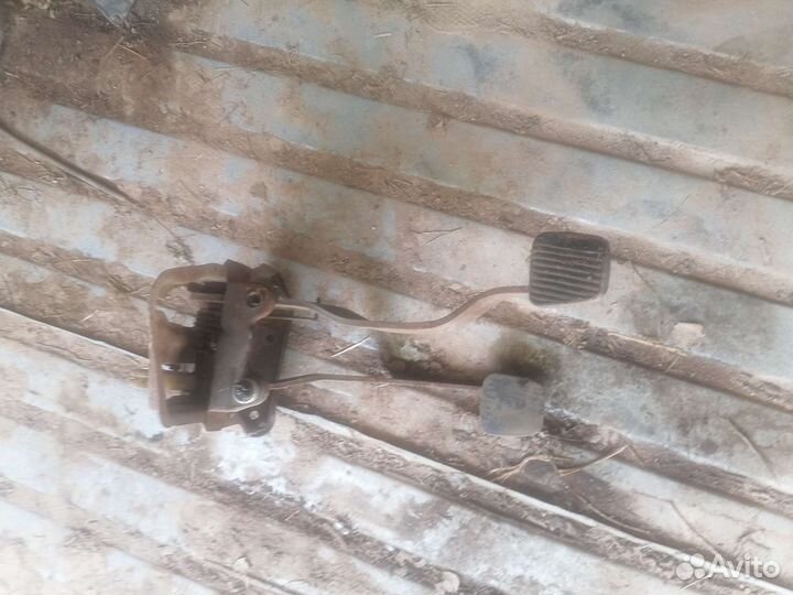 Пкдали Opel Omega a