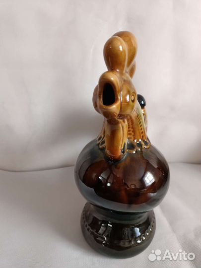 Штоф Петух, керамика, майолика