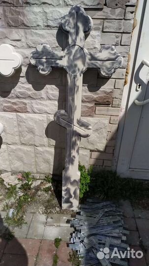 Бетонный крест на могилу